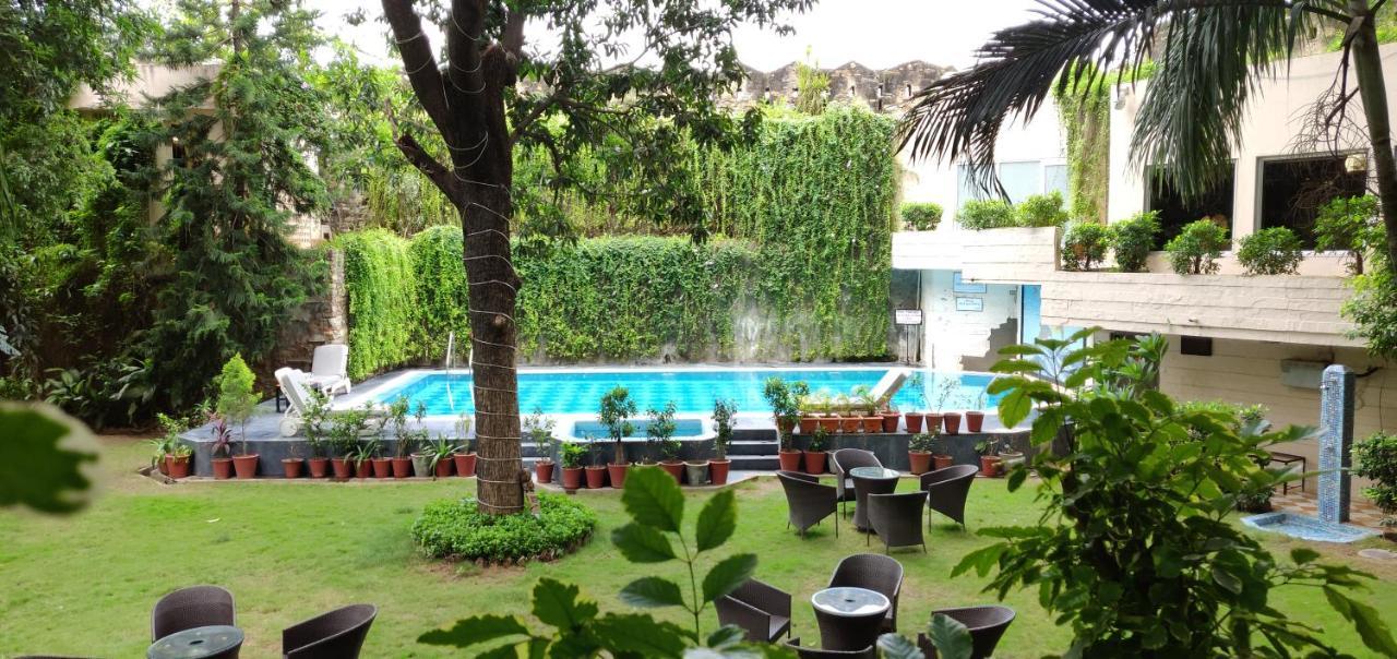 Rajdarshan - A Lake View Hotel In Udaipur Exterior photo